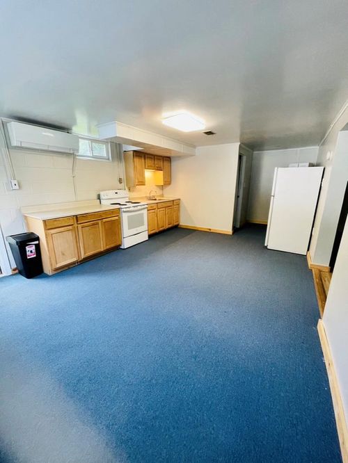 b-718 Milton Tpke, Highland, NY, 12528-2251 | Card Image