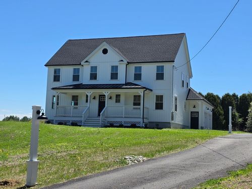 38 Hemlock St, Douglas, MA, 01516-2722 | Card Image