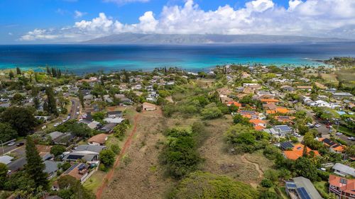 off-hui-rd-f-0 Hui Rd F, Lahaina, HI, 96761 | Card Image