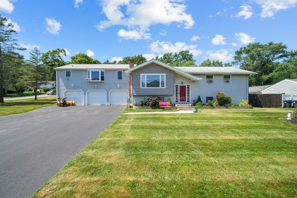 Ontario Dr, Hudson, MA 01749