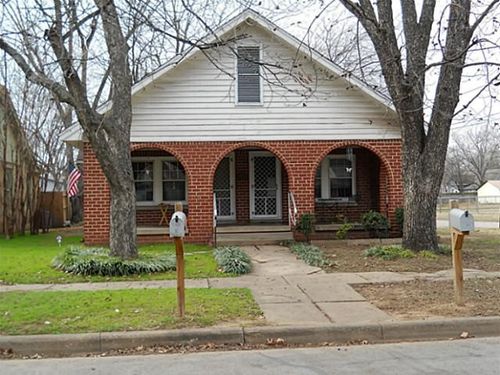 743 N Buffalo Ave, Cleburne, TX, 76033-3847 | Card Image