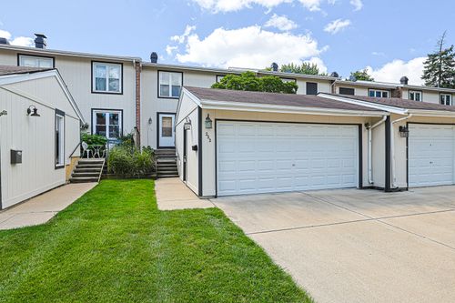 222 Pinewood Ln, Bloomingdale, IL, 60108-2123 | Card Image