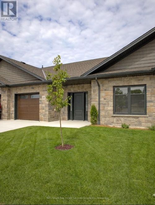 30-1182 Queen Street, Kincardine, ON, N2Z1G4 | Card Image