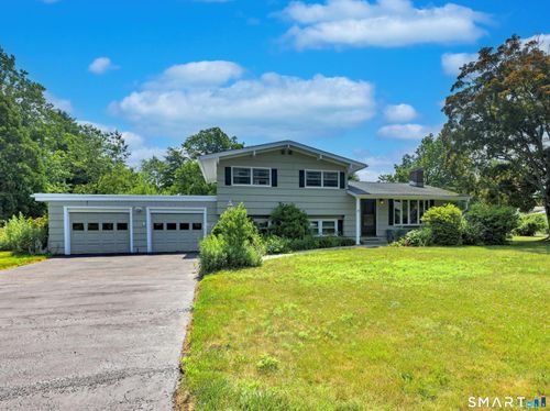 21 Mcdermott Cir, Hamden, CT, 06518-1719 | Card Image