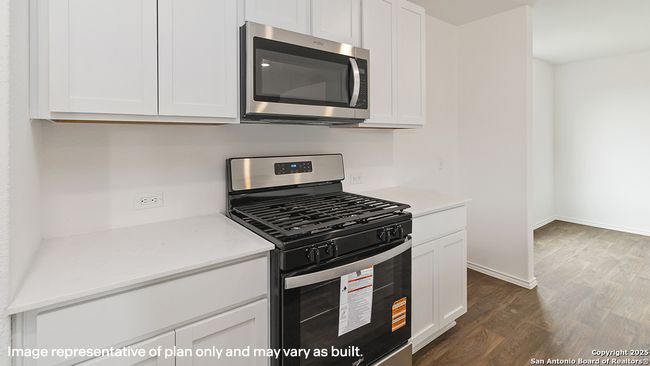 4202 Paprika Grv, House other with 5 bedrooms, 3 bathrooms and null parking in Von Ormy TX | Image 12