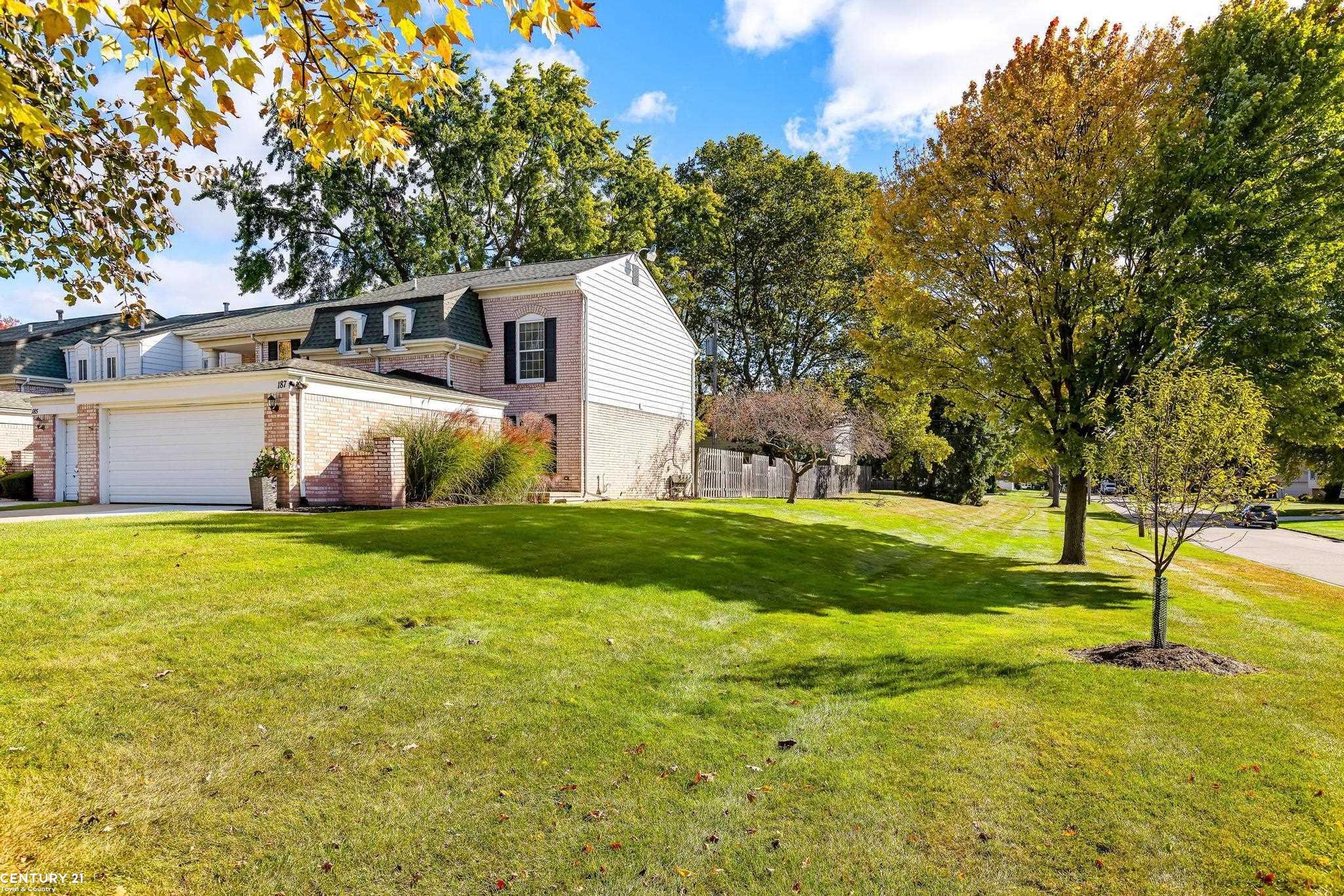 Canterbury Trail Dr, Rochester Hills, MI 48309