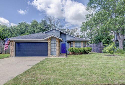 2801 Norfolk Dr, Austin, TX, 78745-6842 | Card Image