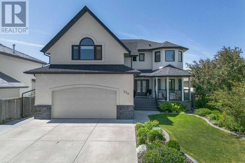 230 Bow Ridge Crt, Cochrane, AB, T4C1T5 | Card Image