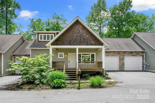 3 Teresa Way, Black Mountain, NC, 28711-3290 | Card Image