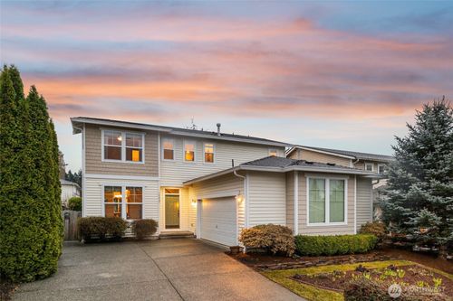 14027 Se 281st St, Kent, WA, 98042-7418 | Card Image