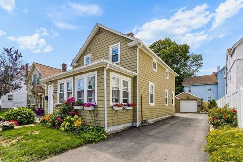 104 East St, North Attleboro, MA, 02760-2427 | Card Image