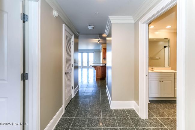 UNIT-402 - 4425 Arendell St, Condo with 3 bedrooms, 3 bathrooms and null parking in Morehead City NC | Image 18