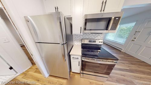 apt-5-520 S Adams Rd, Birmingham, MI, 48009-6757 | Card Image