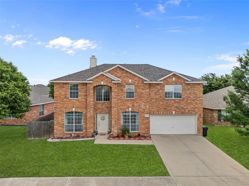 7005 Meadow Bend Dr, Arlington, TX, 76002-3381 | Card Image