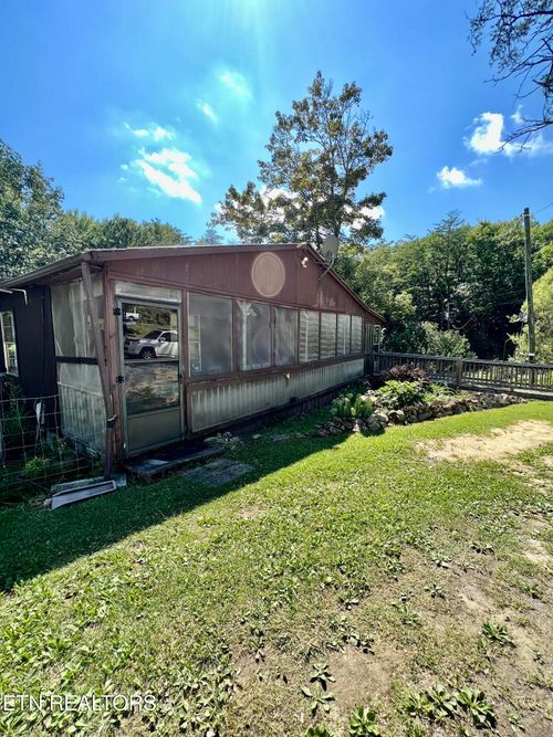 7122 S Compton Drive, Tallassee, TN, 37878 | Card Image