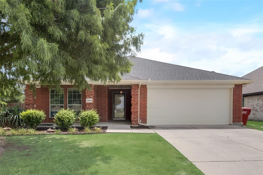Spruce St, Royse City, TX 75189