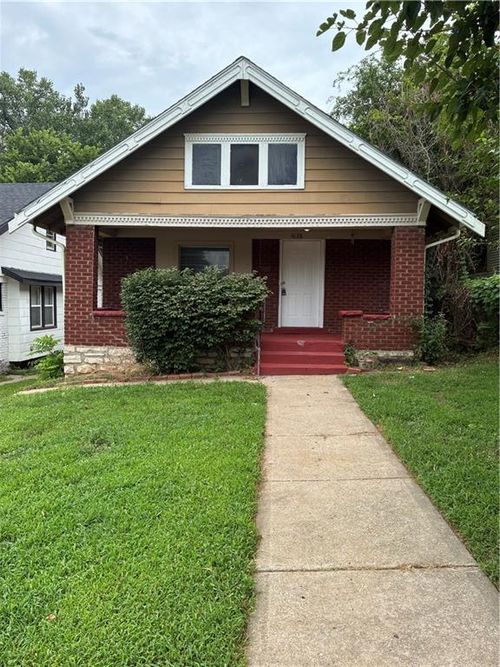 4138 College Ave, Kansas City, MO, 64130-1448 | Card Image