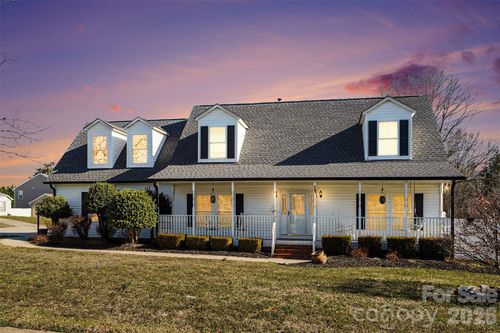 404 Brookhollow Dr, York, SC, 29745-8467 | Card Image