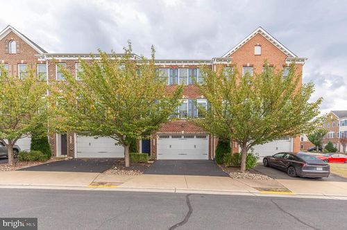 26022 Huntwick Glen Sq, ALDIE, VA, 20105-5712 | Card Image
