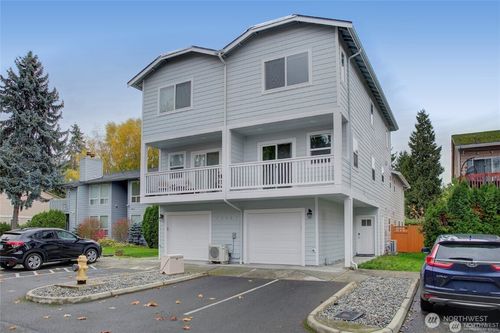 unit-a-12607 Ne 132nd St, Kirkland, WA, 98034-3107 | Card Image