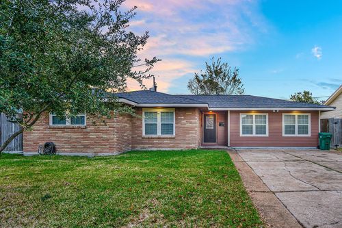 2516 Blueberry Ln, Pasadena, TX, 77502-5451 | Card Image