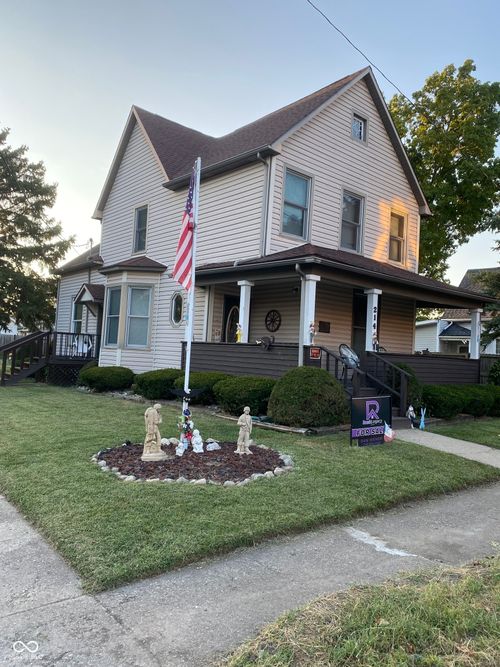 214 S Howard St, Oxford, IN, 47971 | Card Image