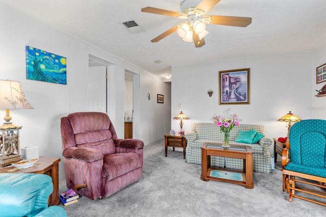 Family Room | Image 20