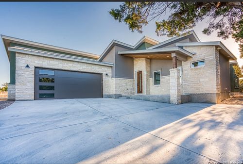 7809 Ventura Blvd, Selma, TX, 78154-3787 | Card Image