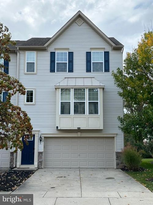 10 Parkers Mill Blvd, MOUNT HOLLY, NJ, 08060-1335 | Card Image