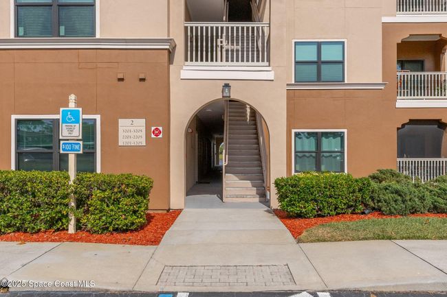 1205 - 6421 Borasco Dr, Condo with 3 bedrooms, 2 bathrooms and null parking in MELBOURNE FL | Image 4