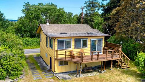 669 Marine Dr, Point Roberts, WA, 98281-8601 | Card Image