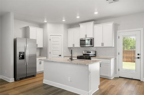 3128 Adelyn Ter, Yukon, OK, 73099-9580 | Card Image