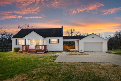 7569 W Chester Rd, West Chester, OH, 45069-4101 | Card Image