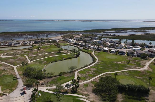 502 W Clam Cir, House other with 2 bedrooms, 3 bathrooms and null parking in Port Isabel TX | Image 68
