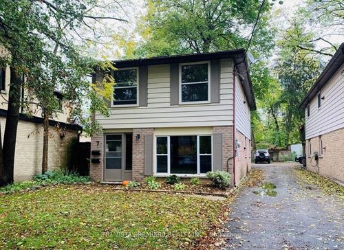 7 Horn St, London, ON, N6C3K3 | Card Image