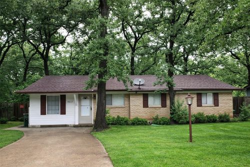 1911 Mimosa Dr, Arlington, TX, 76012-4520 | Card Image