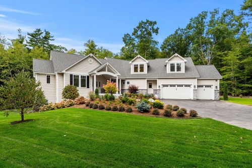 7 Jenkins Rd, Bedford, NH, 03110-5039 | Card Image