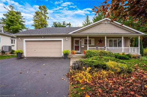 {{alt}} | Card Image