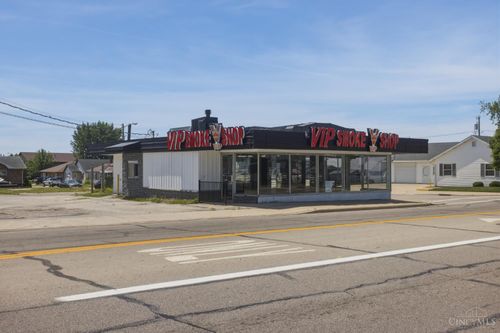 994 E Market St, Celina, OH, 45822-1832 | Card Image