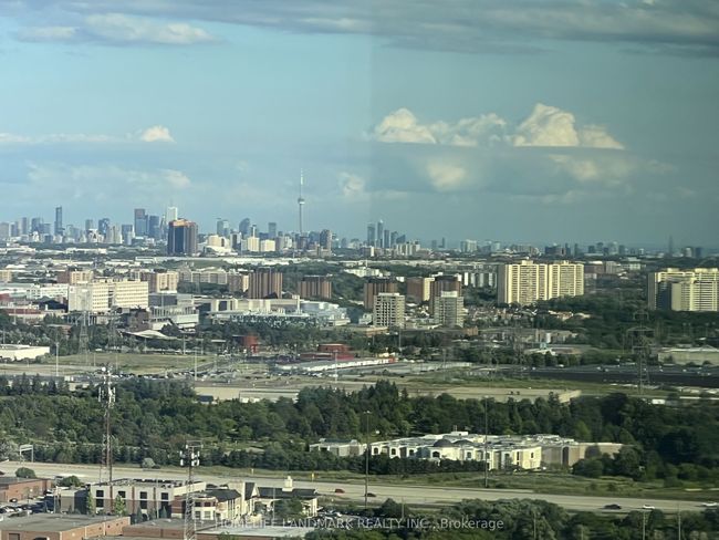 3702 - 5 Buttermill Ave, Condo with 3 bedrooms, 2 bathrooms and null parking in Vaughan ON | Image 23