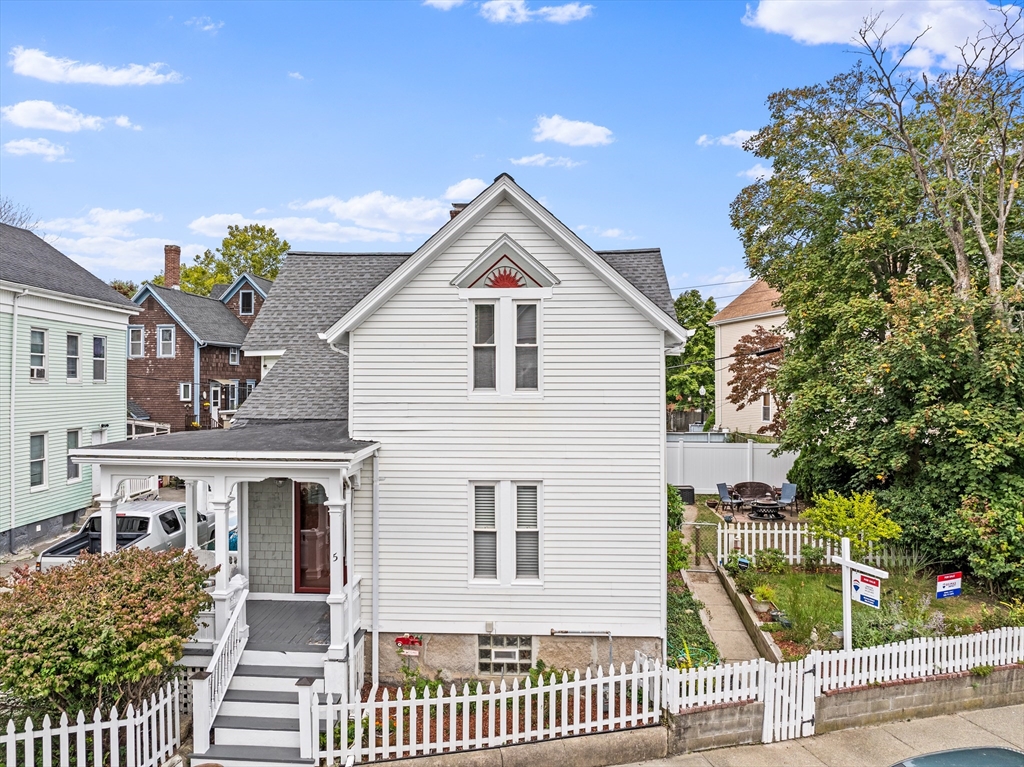 Smith St, New Bedford, MA 02740