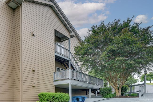 UNIT-5 - 1103 Mariners Way, Condo with 2 bedrooms, 2 bathrooms and null parking in Huddleston VA | Image 31