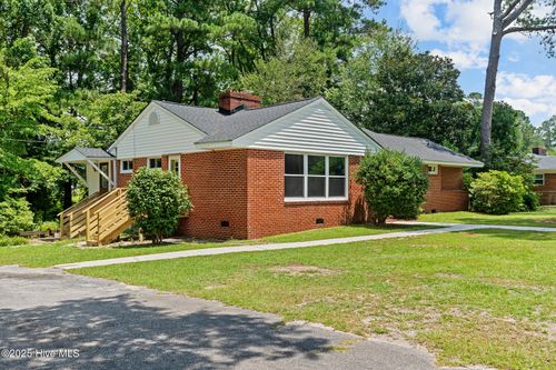 942 Thomas St, Rockingham, NC, 28379-4804 | Card Image