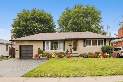 2-758 Somerville St, Oshawa, ON, L1G4J3 | Card Image