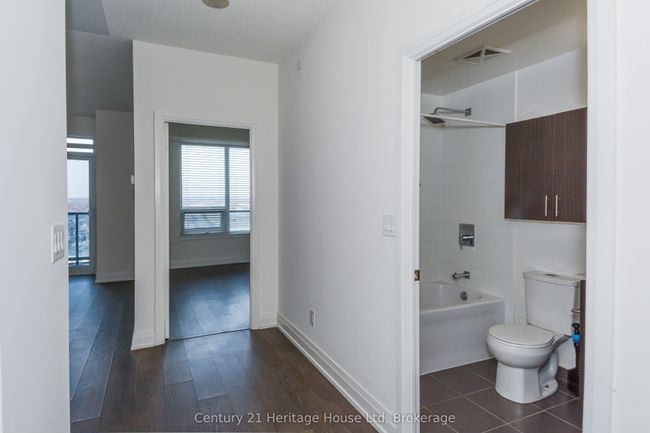 2304 - 3600 Highway 7, Condo with 1 bedrooms, 1 bathrooms and 1 parking in Vaughan ON | Image 13