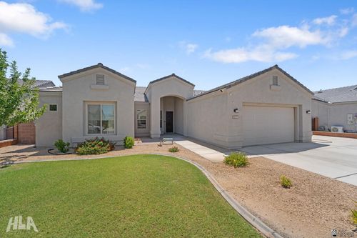 8177 E 35th Pl, Yuma, AZ, 85365-8166 | Card Image