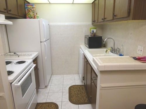 b53-1500 N Congress Ave, West Palm Beach, FL, 33401-1712 | Card Image
