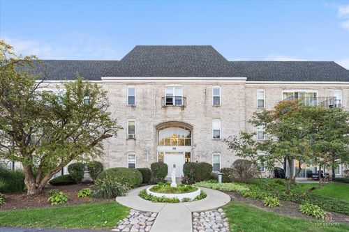 a108-5001 Carriageway Dr, Rolling Meadows, IL, 60008-3985 | Card Image