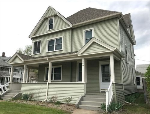 749-751 Hampden St, Holyoke, MA, 01040-3350 | Card Image