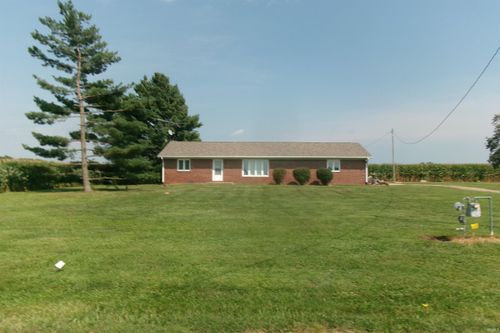 2657 S Kingman Rd, Veedersburg, IN, 47987-8151 | Card Image